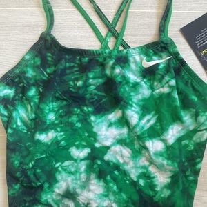 NWT Nike Hydrastrong Tie Dye Spiderback 30 (Women 4)